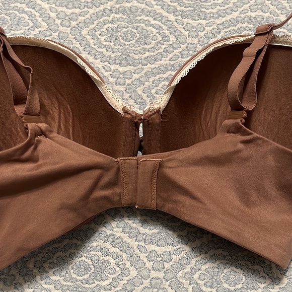 Victoria’s Secret Body by Victoria Lined Perfect Coverage Brown Bra Size 34DDD - Picture 6 of 6